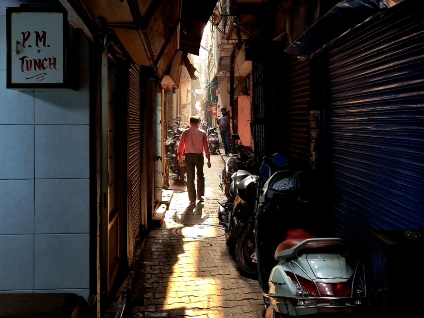 Delhi Like a Local: Food & Photography Full Day Tour - Golden hour at Lodhi Gardens: your camera’s payoff