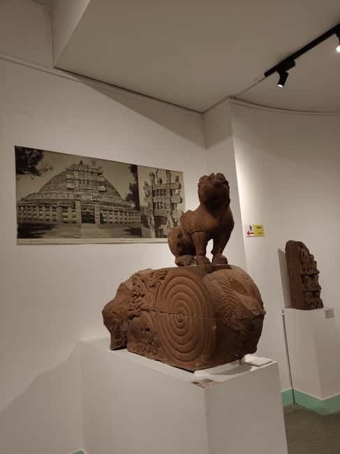 Delhi: National Museum Tour - If time allows: the special exhibit, plus shop and café