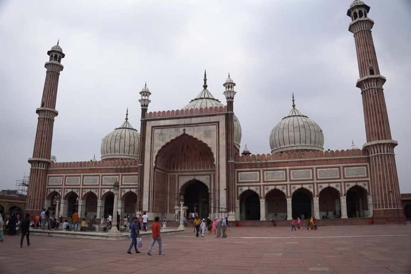 Delhi: Old and New Delhi Guided Full or Half-Day Tour - Key Points to Know Before You Go