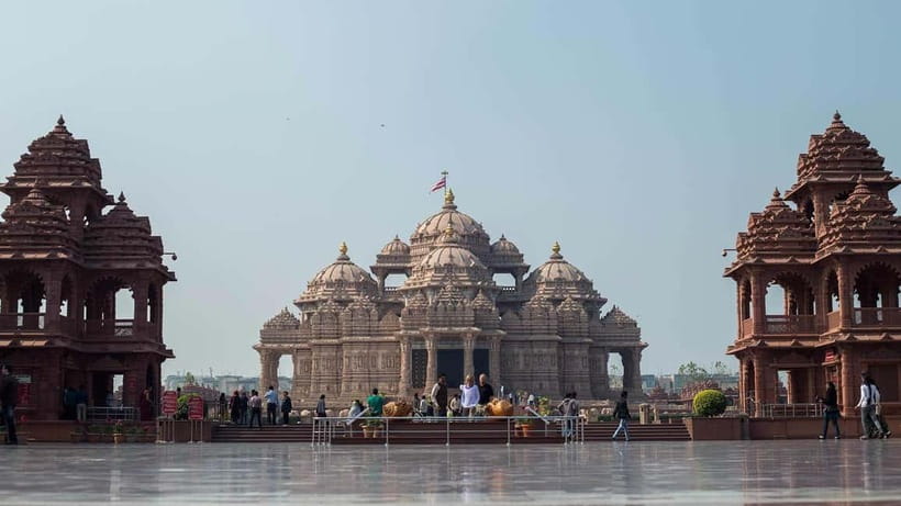 Delhi: Old and New Delhi Private Full or Half-Day Tour - India Gate and Rashtrapati Bhavan photos: New Delhi’s formal look