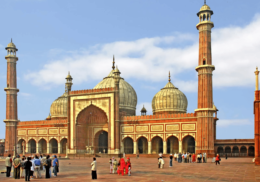 Delhi: Old Delhi & New Delhi Full & Half Day Private Tour - Khari Baoli: A Short Shopping Stretch Between Icons