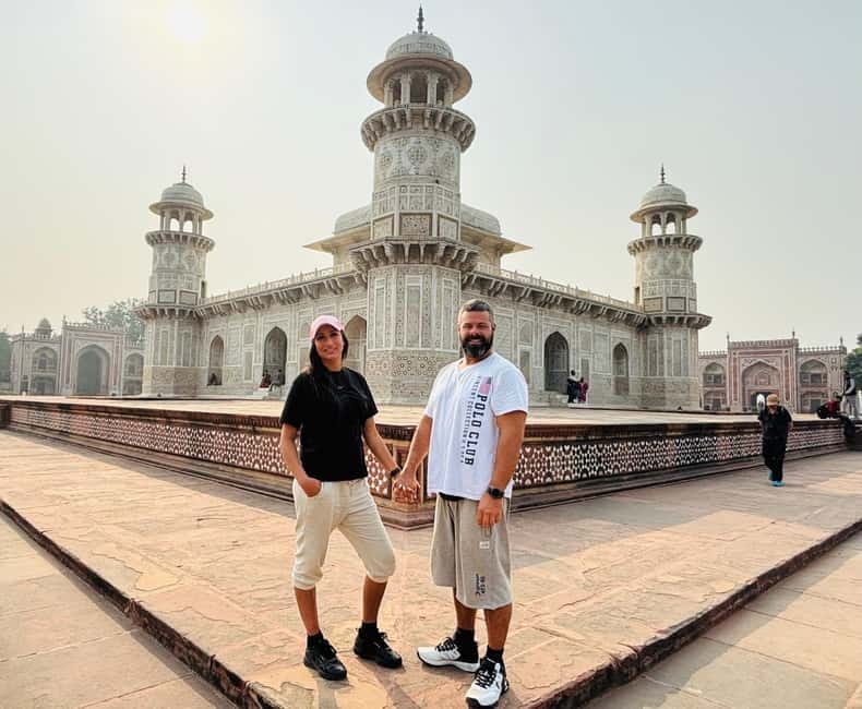 From Delhi: Taj Mahal & Agra Tour by Gatimaan Express Train - Guides and Drivers: Why This Tour Feels Like a Service