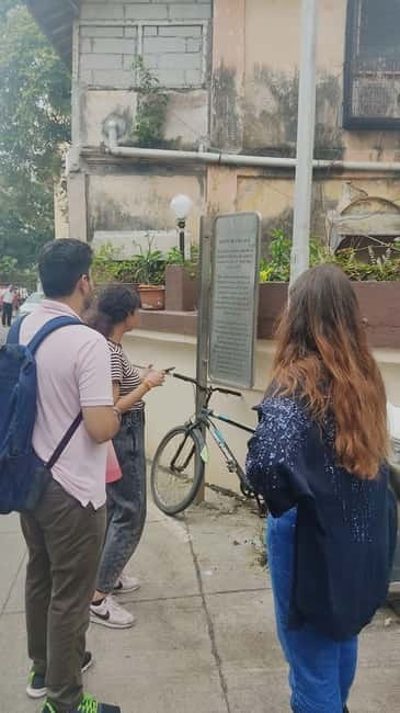 Mumbai: 2-Hour Guided Bandra Walking Tour - Historic Villages and Forts: Reading Bandra Like a Map