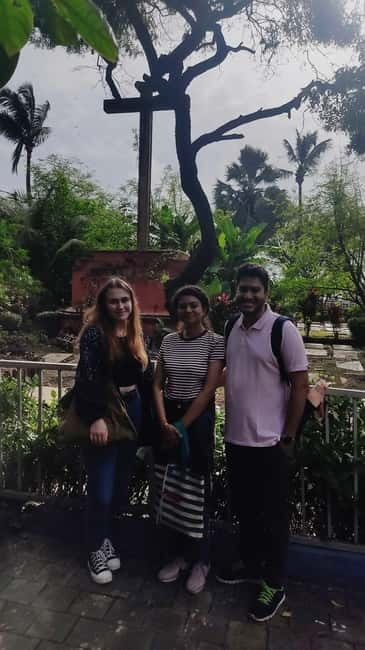 Mumbai: 2-Hour Guided Bandra Walking Tour - Price and Value: Is $17 Worth It in Mumbai?