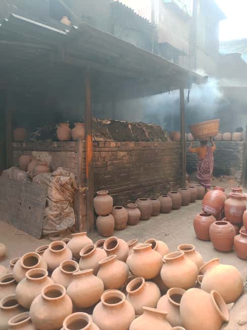 "Mumbai Dharavi Slum Tour" - Industrial Dharavi: recycling and making goods you can spot