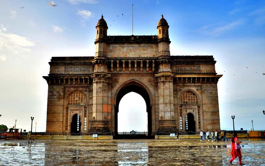 Mumbai Shore Excursion - CST at Victoria Terminus: rail as the real city map