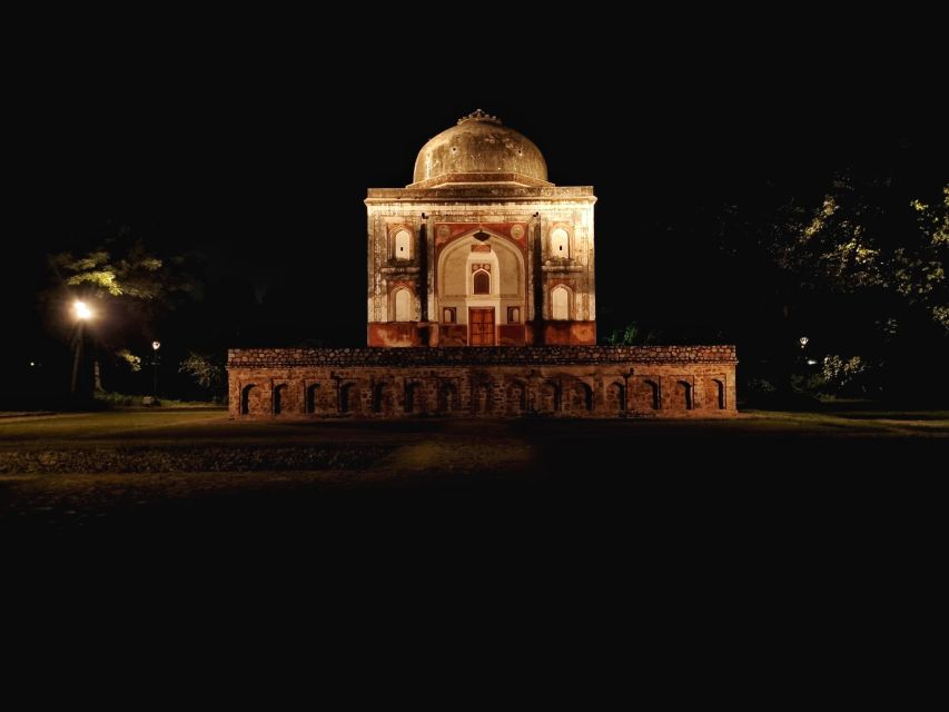 New Delhi: Guided Night Photography & Heritage Tour of Delhi - Sabz Burj roundabout: an effortless landmark you’ll want to photograph