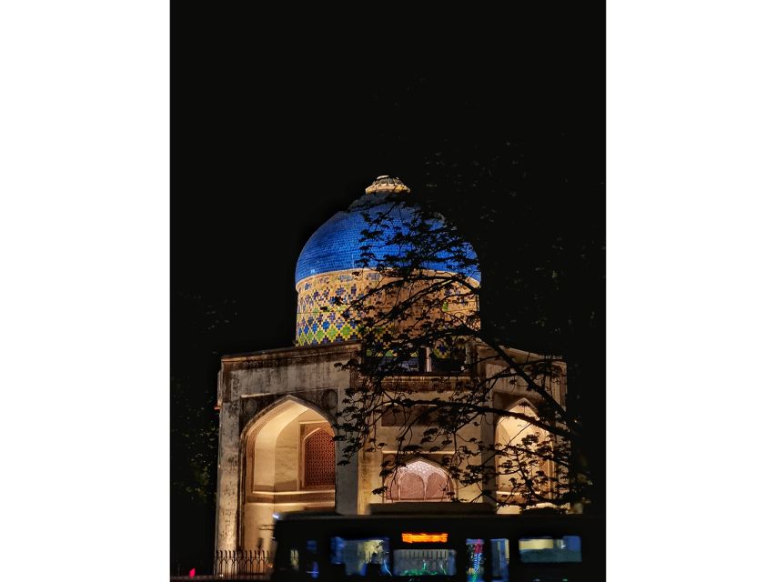 New Delhi: Guided Night Photography & Heritage Tour of Delhi - Meeting at Jor Bagh Metro Gate No. 2 (and how to not waste time)