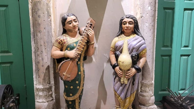 Old Delhi Haveli with live Classical dance, music & cuisine - Tabla, Sitar, and Kathak: The Main Performance